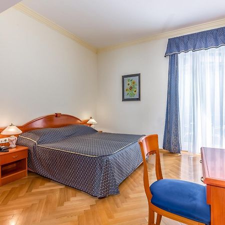 Hotel Galeb Opatija Exterior foto