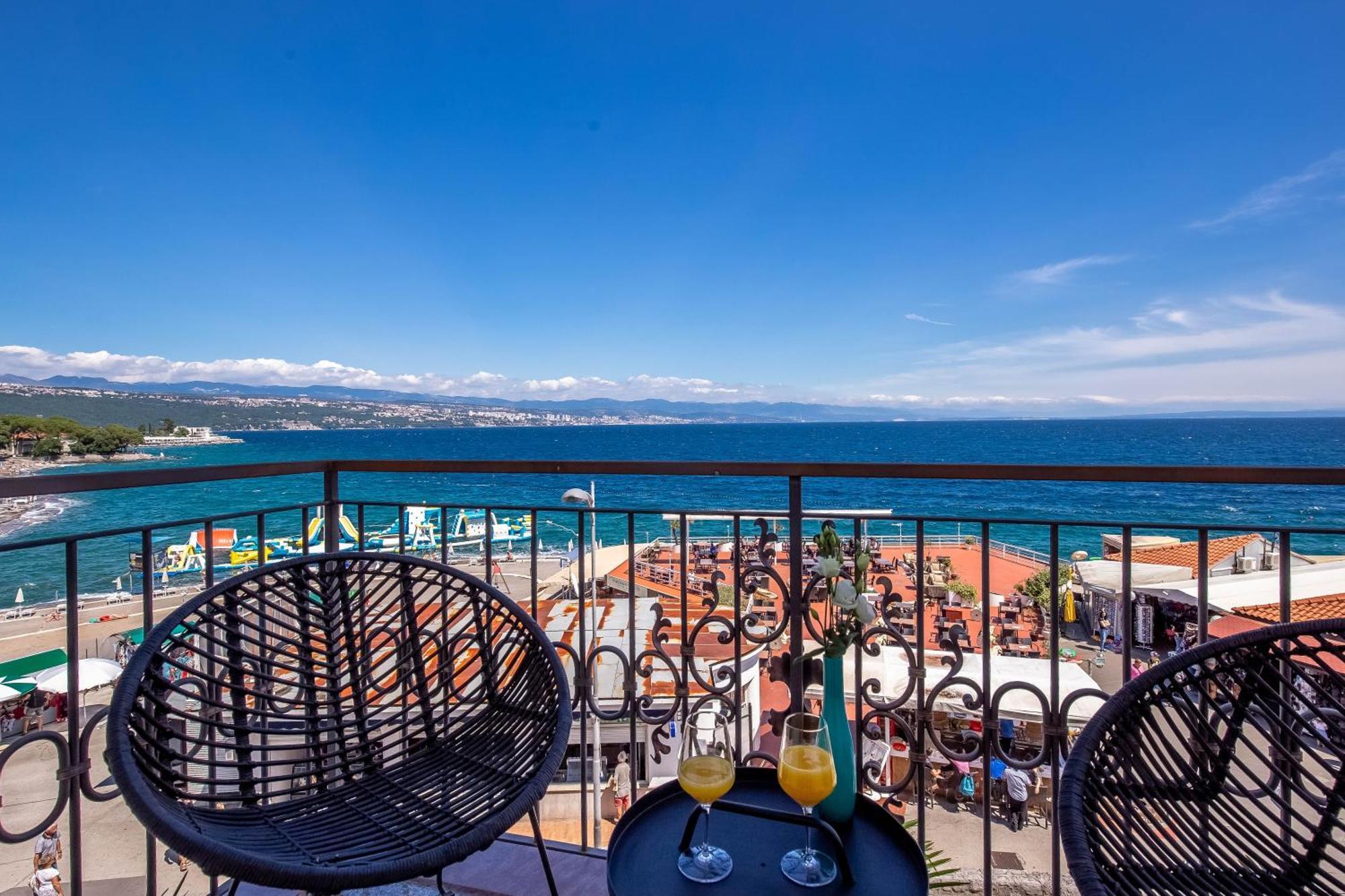 Hotel Galeb Opatija Exterior foto