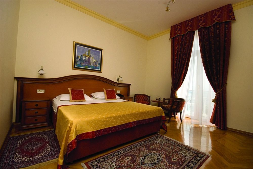 Hotel Galeb Opatija Exterior foto