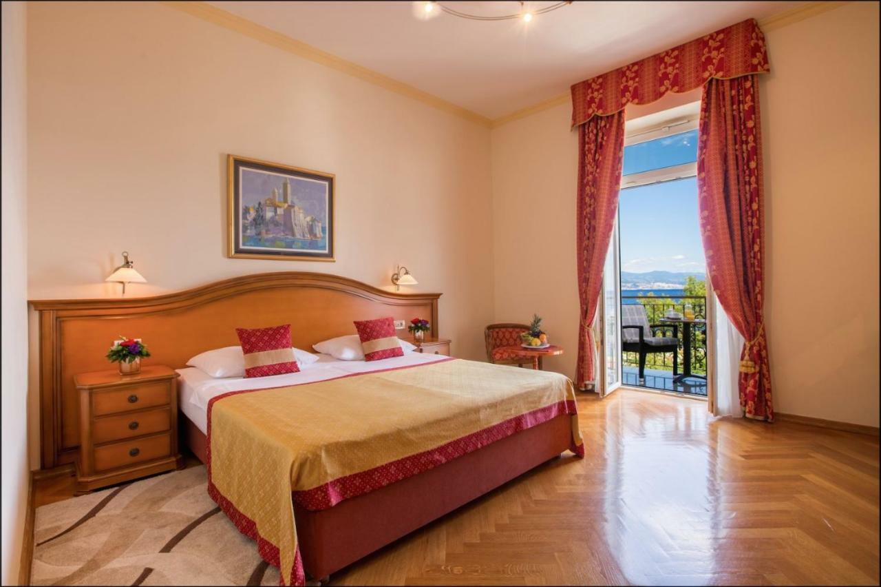 Hotel Galeb Opatija Exterior foto